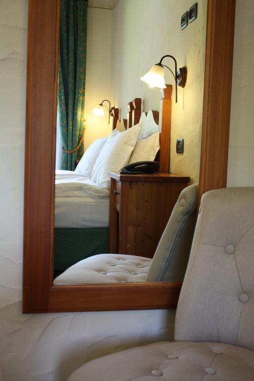 Le Rocher Hotel Champoluc Eksteriør bilde