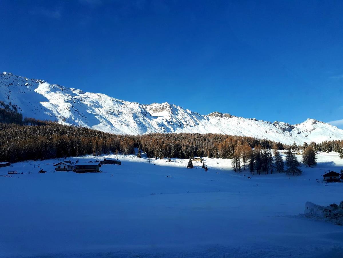 Le Rocher Hotel Champoluc Eksteriør bilde