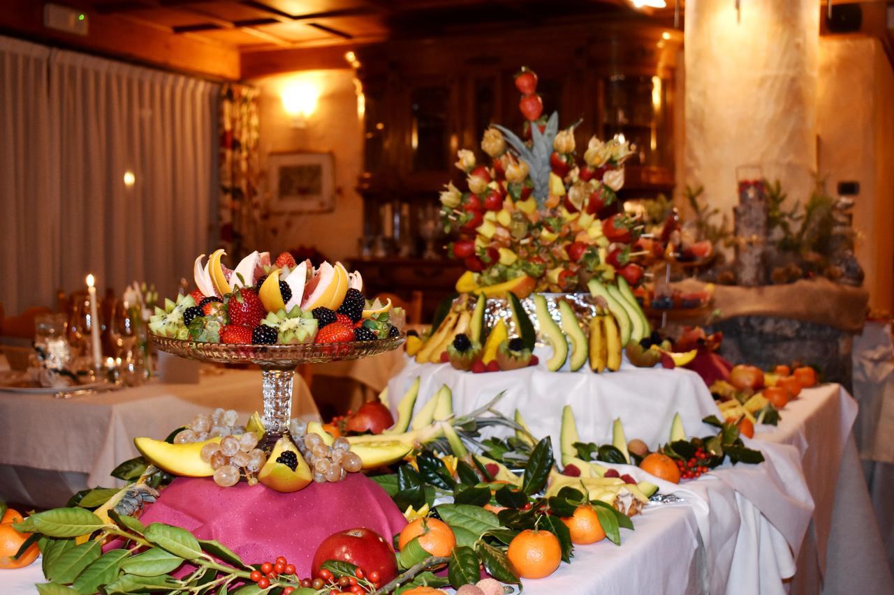 Le Rocher Hotel Champoluc Eksteriør bilde